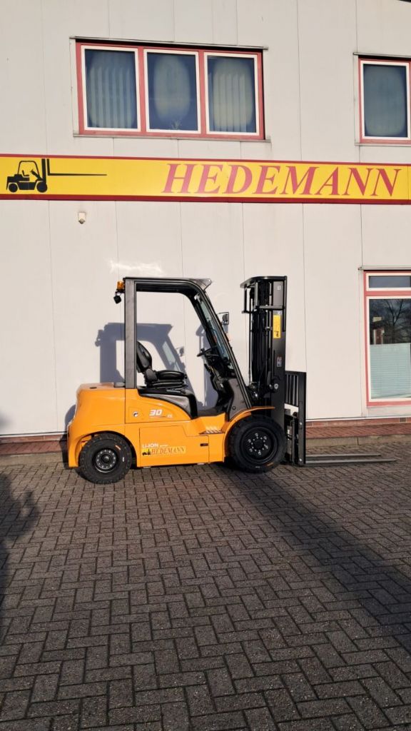 Hangcha CPD30-XEY2HA-SI Elektro 4 Rad-Stapler www.hedemann-stapler.de