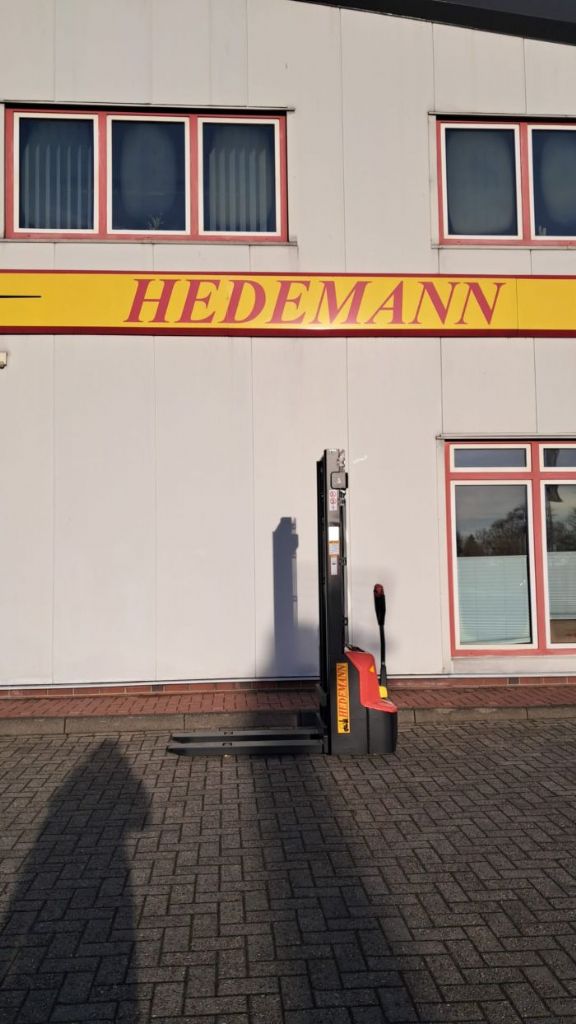 Noblelift PSE12N Deichselstapler www.hedemann-stapler.de