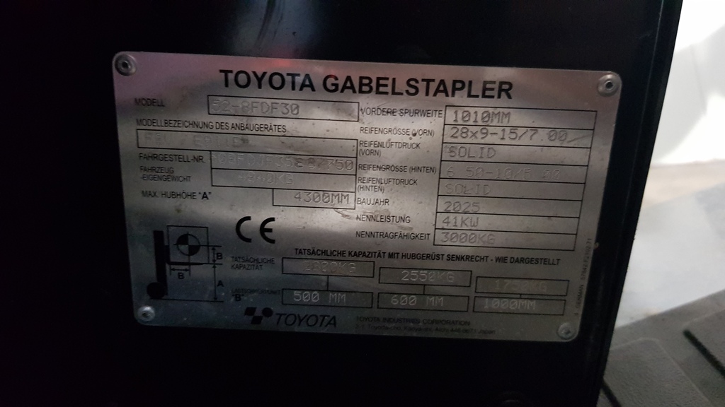 Toyota 52-8FDF30 Dieselstapler www.heinbockel-gabelstapler.de