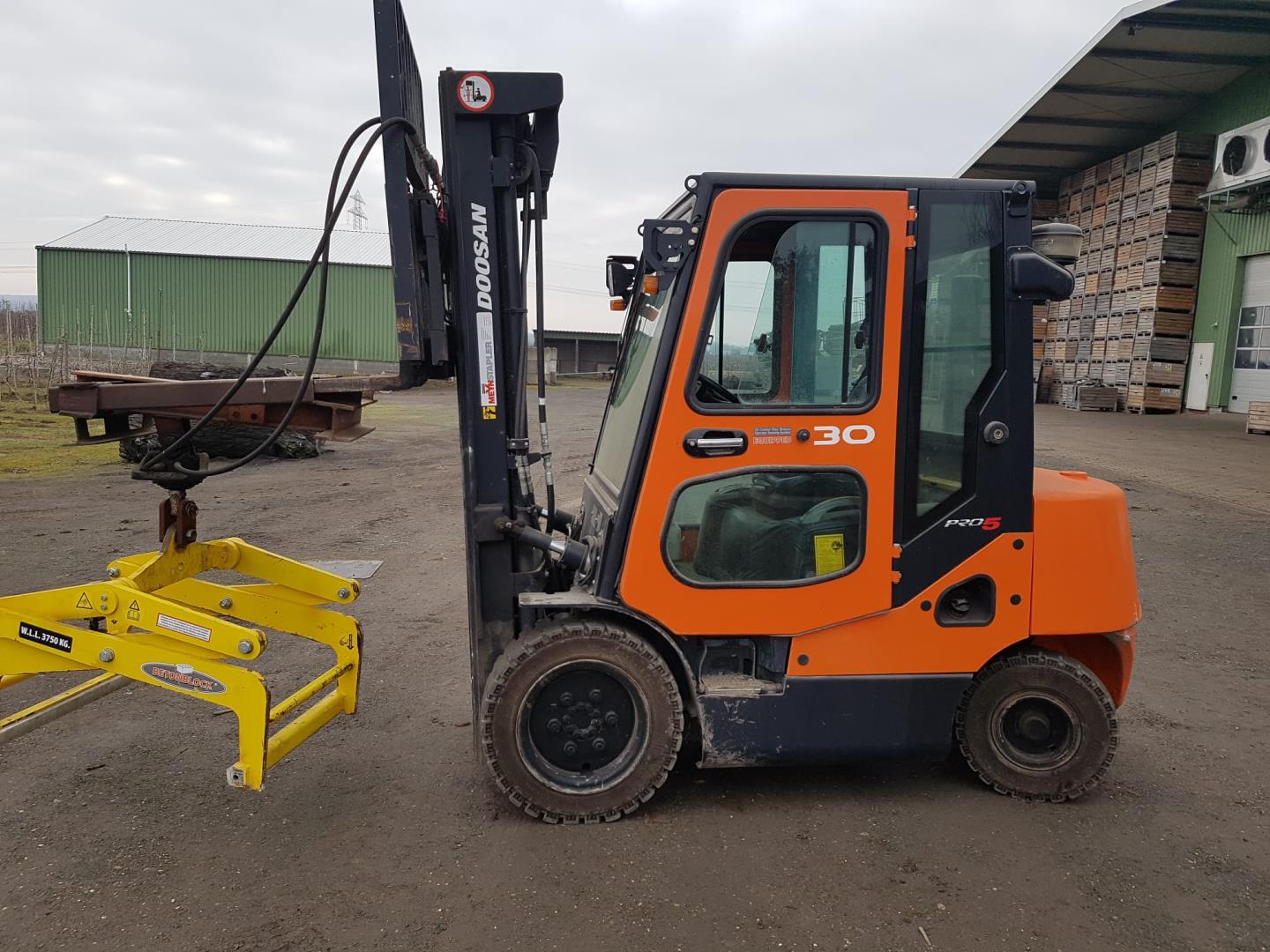 Doosan D30S-5 Dieselstapler www.heinbockel-gabelstapler.de
