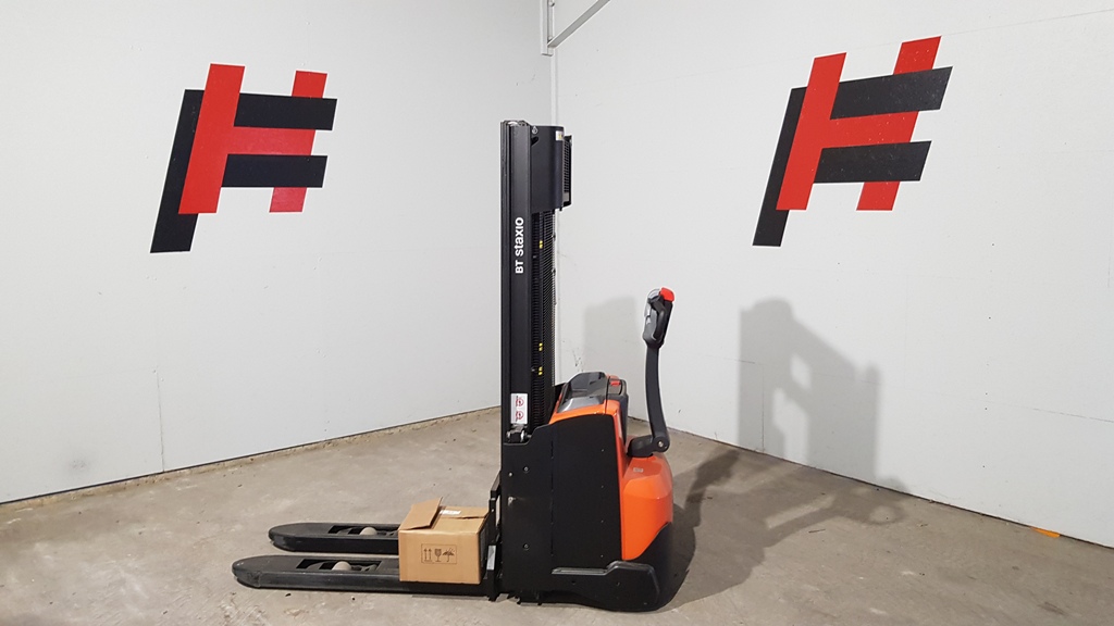BT SWE140L Hochhubwagen www.heinbockel-gabelstapler.de