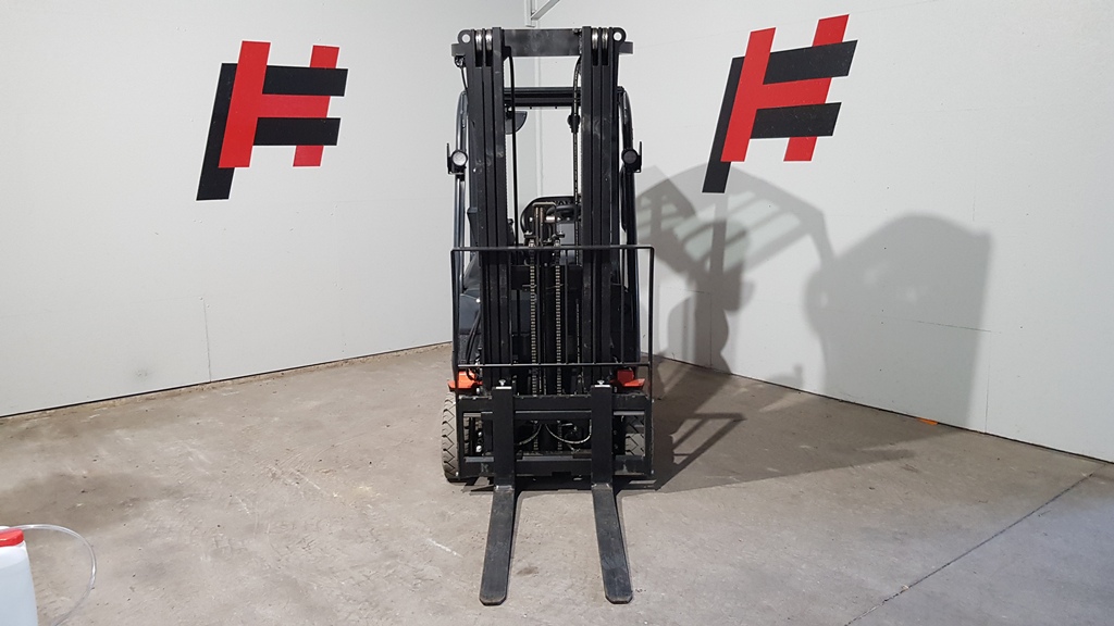 Toyota 9FBE15T Elektro 3 Rad-Stapler www.heinbockel-gabelstapler.de