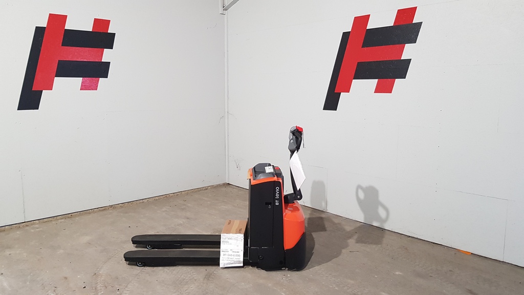 BT LWE160 Niederhubwagen www.heinbockel-gabelstapler.de