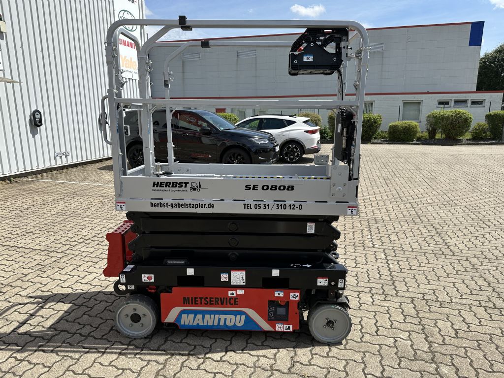 Manitou-SE0808 S1-Scherenarbeitsb�hne-www.herbst-gabelstapler.de