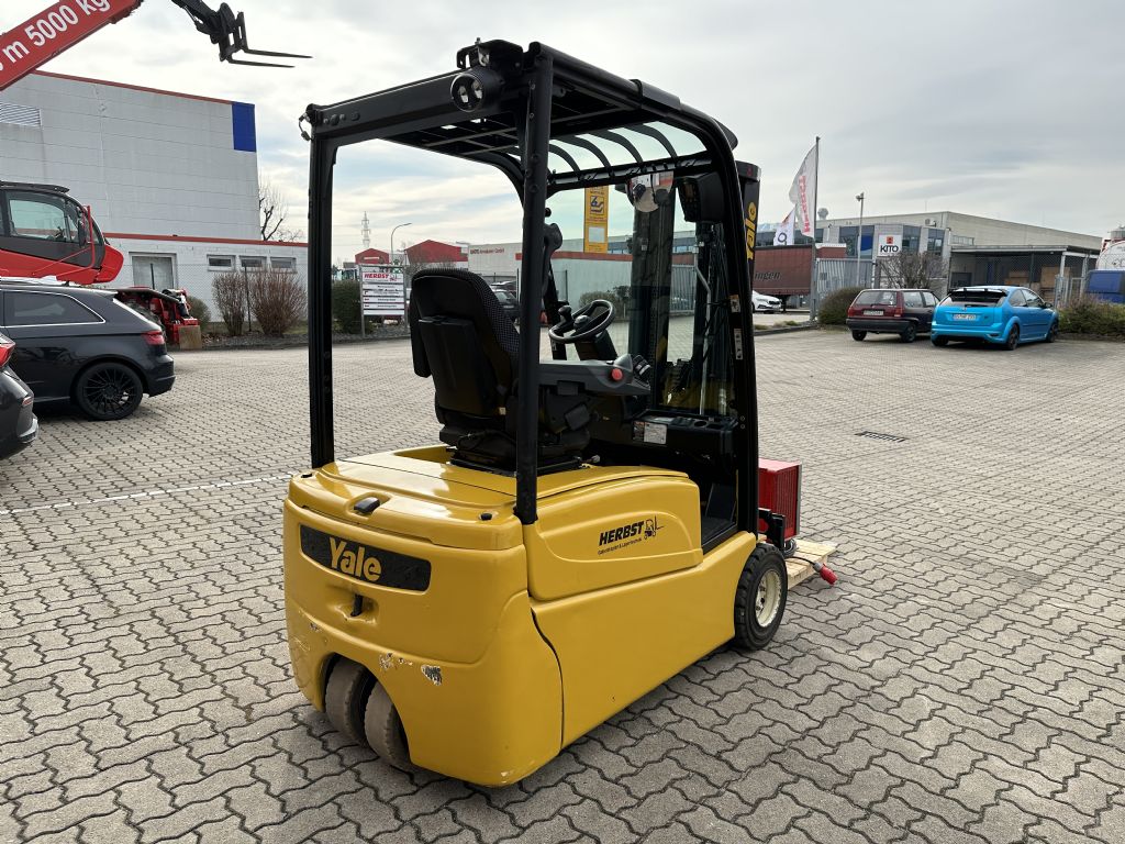 Yale-ERP20VT LWB-Elektro 3 Rad-Stapler-www.herbst-gabelstapler.de Yale-ERP20VT LWB-Elektro 3 Rad-Stapler-www.herbst-gabelstapler.de