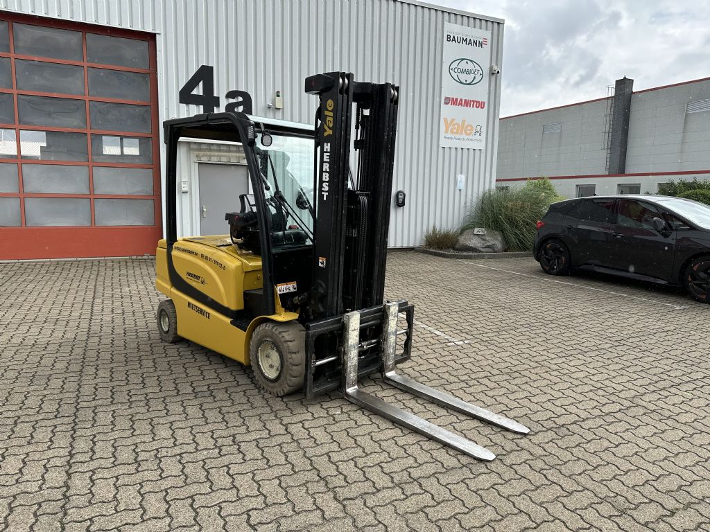 Yale-ERP35VL LWB-Elektro 4 Rad-Stapler-www.herbst-gabelstapler.de Yale-ERP35VL LWB-Elektro 4 Rad-Stapler-www.herbst-gabelstapler.de