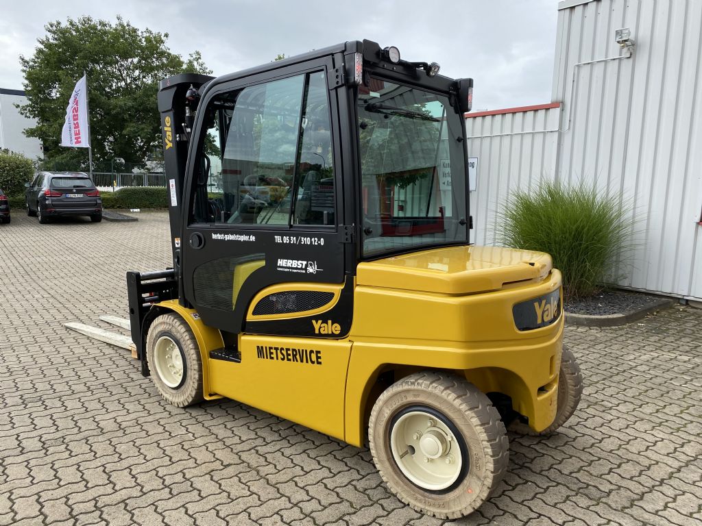 Yale-ERP55VM6 -Elektro 4 Rad-Stapler-www.herbst-gabelstapler.de