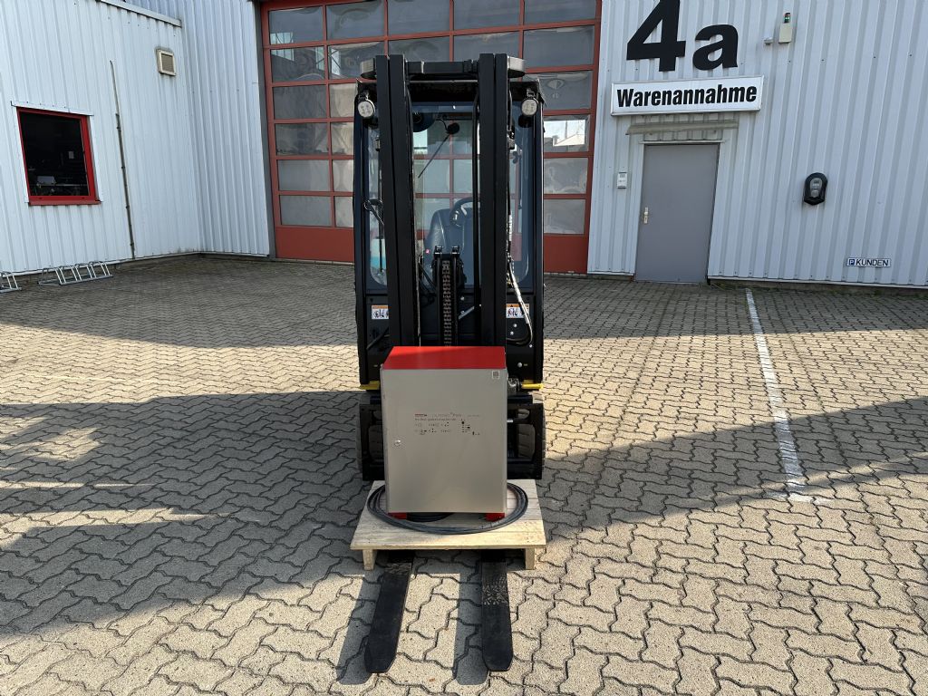 Yale-ERP15VC-Elektro 3 Rad-Stapler-www.herbst-gabelstapler.de Yale-ERP15VC-Elektro 3 Rad-Stapler-www.herbst-gabelstapler.de