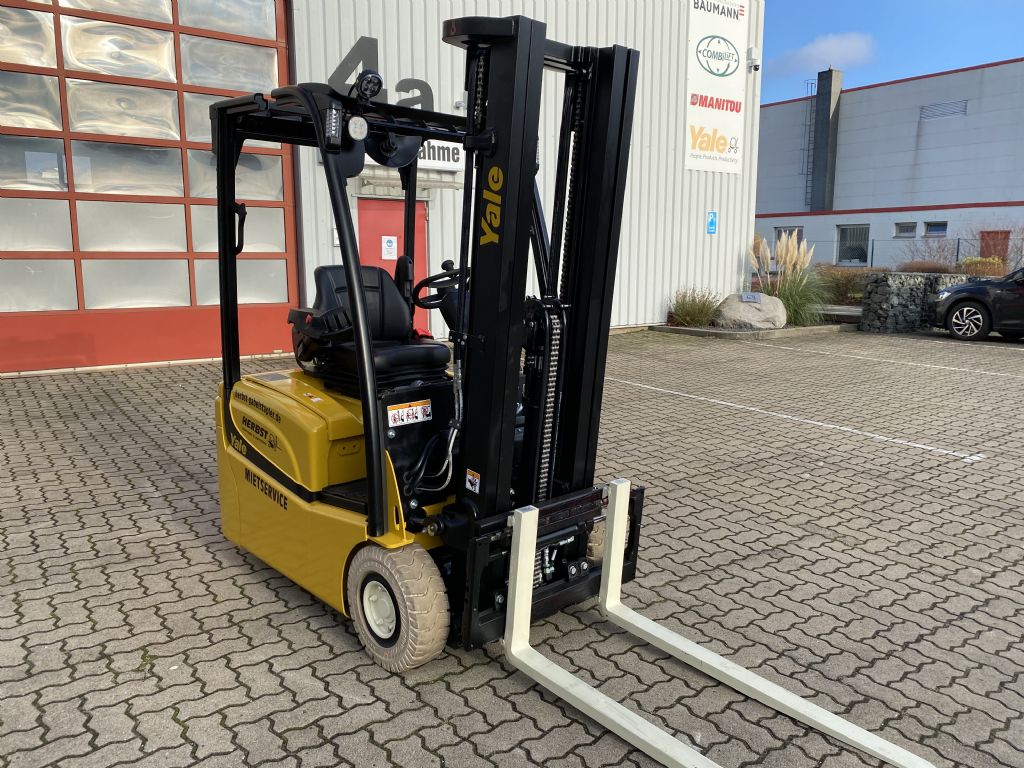 Yale-ERP16VT SWB-Elektro 3 Rad-Stapler-www.herbst-gabelstapler.de