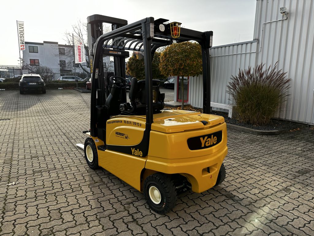 Yale-ERP35VL-Elektro 4 Rad-Stapler-www.herbst-gabelstapler.de Yale-ERP35VL-Elektro 4 Rad-Stapler-www.herbst-gabelstapler.de