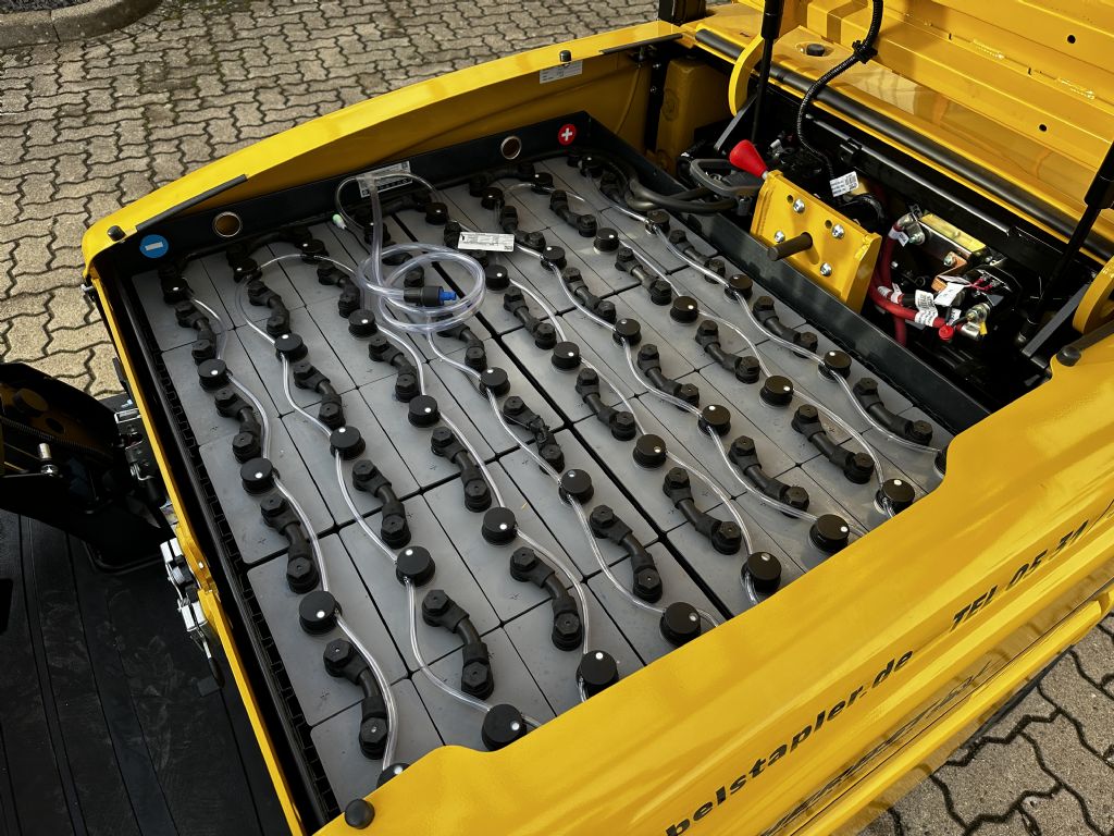 Yale-ERP35VL-Elektro 4 Rad-Stapler-www.herbst-gabelstapler.de Yale-ERP35VL-Elektro 4 Rad-Stapler-www.herbst-gabelstapler.de