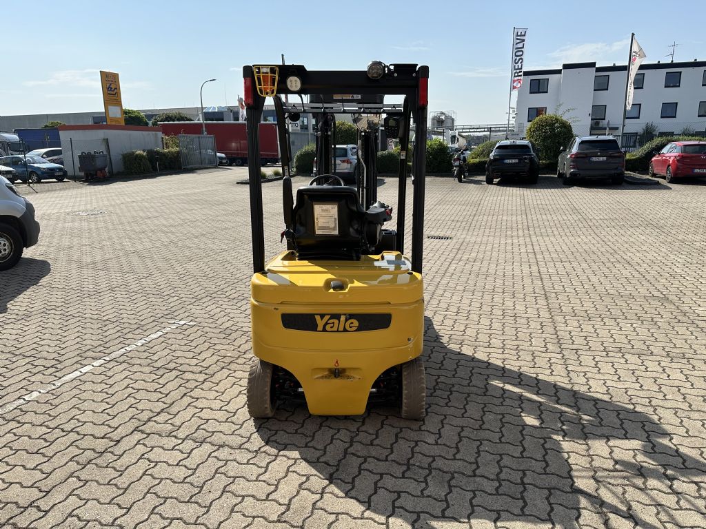 Yale-ERP20VF LWB-Elektro 4 Rad-Stapler-www.herbst-gabelstapler.de Yale-ERP20VF LWB-Elektro 4 Rad-Stapler-www.herbst-gabelstapler.de