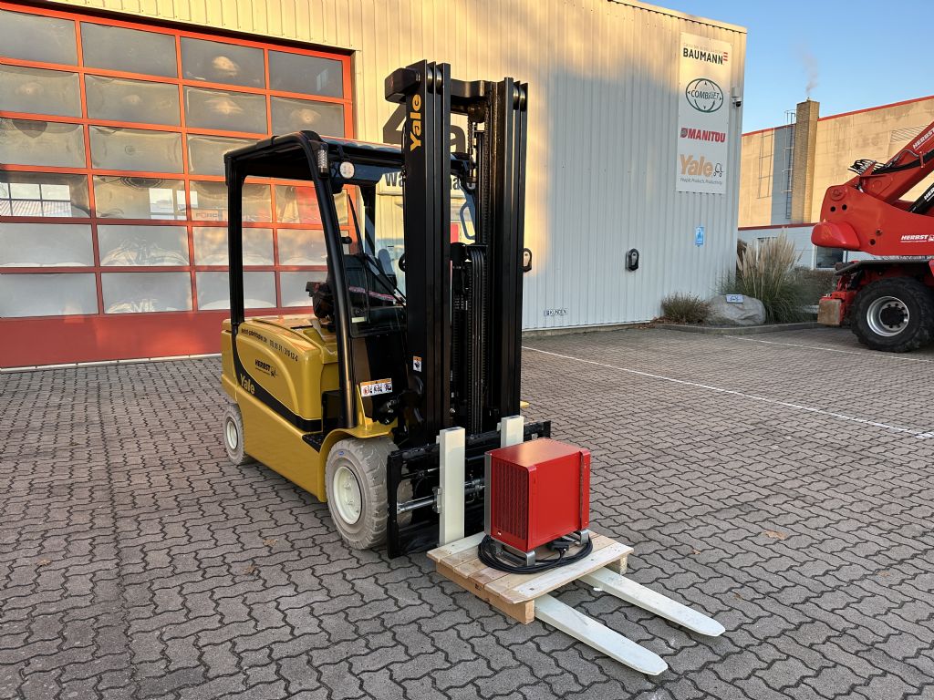 Yale-ERP35VL-Elektro 4 Rad-Stapler-www.herbst-gabelstapler.de