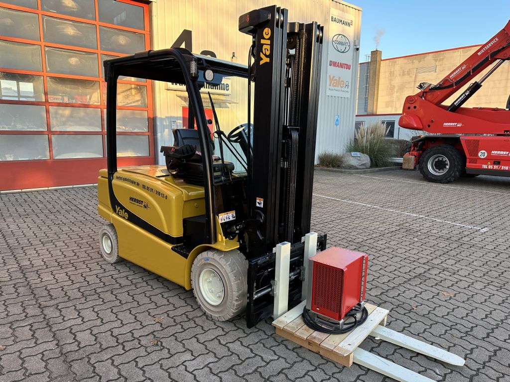 Yale-ERP35VL-Elektro 4 Rad-Stapler-www.herbst-gabelstapler.de