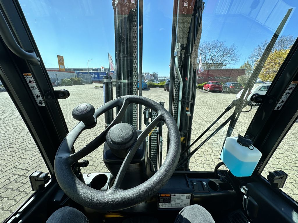 Yale-ERP20VF-Elektro 4 Rad-Stapler-www.herbst-gabelstapler.de