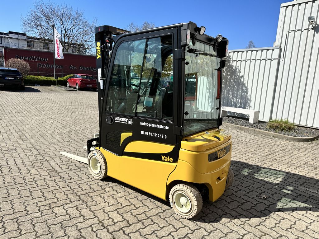 Yale-ERP20VF-Elektro 4 Rad-Stapler-www.herbst-gabelstapler.de