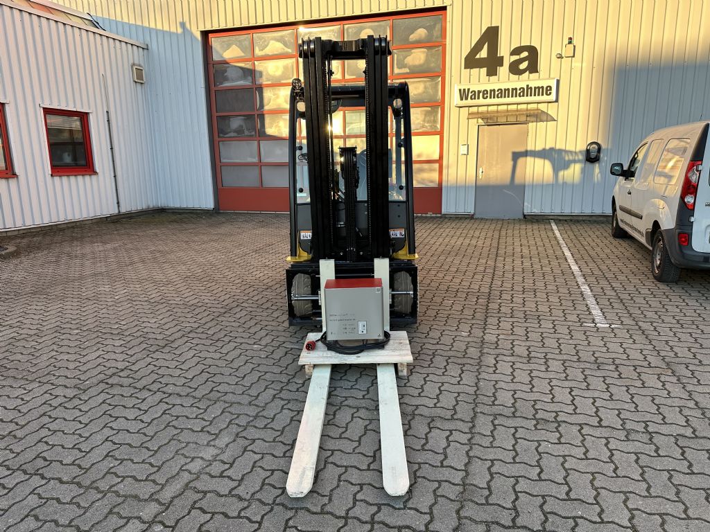 Yale-ERP35VL-Elektro 4 Rad-Stapler-www.herbst-gabelstapler.de Yale-ERP35VL-Elektro 4 Rad-Stapler-www.herbst-gabelstapler.de