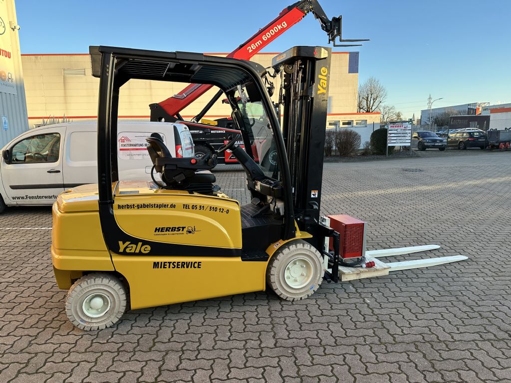 Yale-ERP35VL-Elektro 4 Rad-Stapler-www.herbst-gabelstapler.de Yale-ERP35VL-Elektro 4 Rad-Stapler-www.herbst-gabelstapler.de