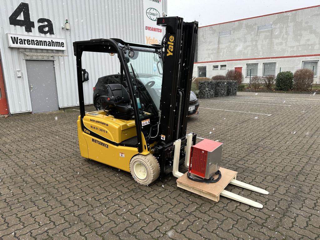Yale-ERP20VT MWB-Elektro 3 Rad-Stapler-www.herbst-gabelstapler.de Yale-ERP20VT MWB-Elektro 3 Rad-Stapler-www.herbst-gabelstapler.de