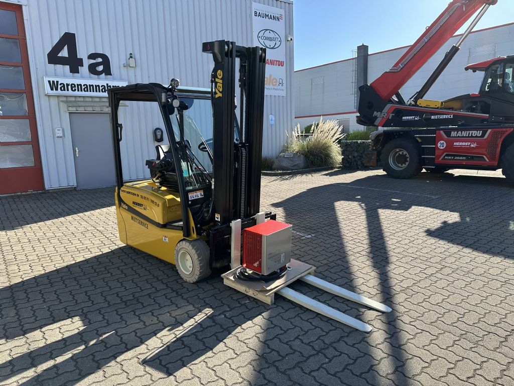 Yale-ERP20VTLWB-Elektro 3 Rad-Stapler-www.herbst-gabelstapler.de