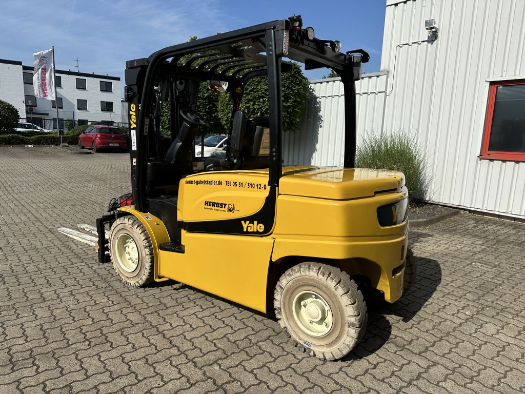 Yale-ERP50VM-Elektro 4 Rad-Stapler-www.herbst-gabelstapler.de