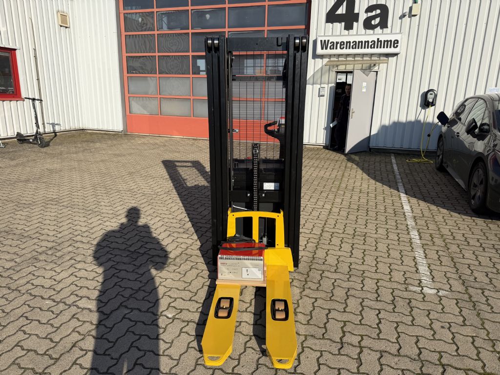 Yale-MS16-Hochhubwagen-www.herbst-gabelstapler.de