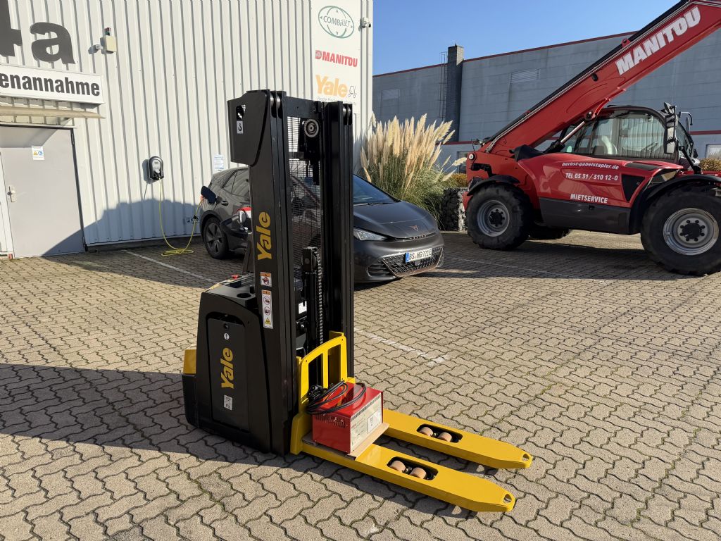Yale-MS16-Hochhubwagen-www.herbst-gabelstapler.de