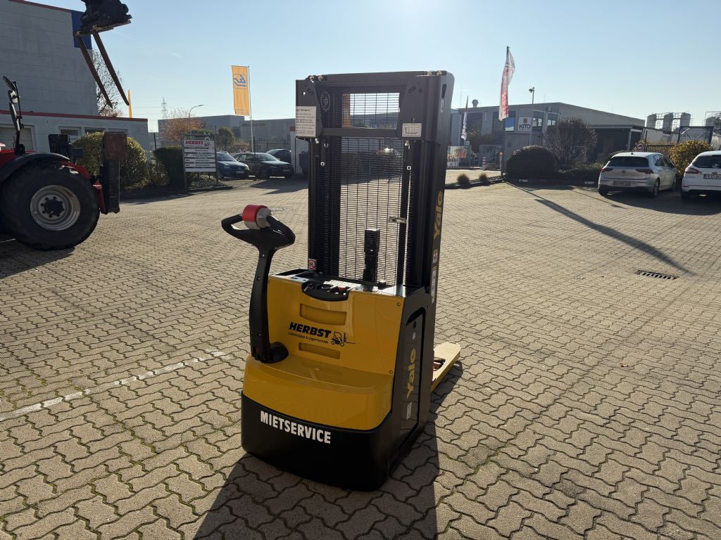 Yale-MS16-Hochhubwagen-www.herbst-gabelstapler.de