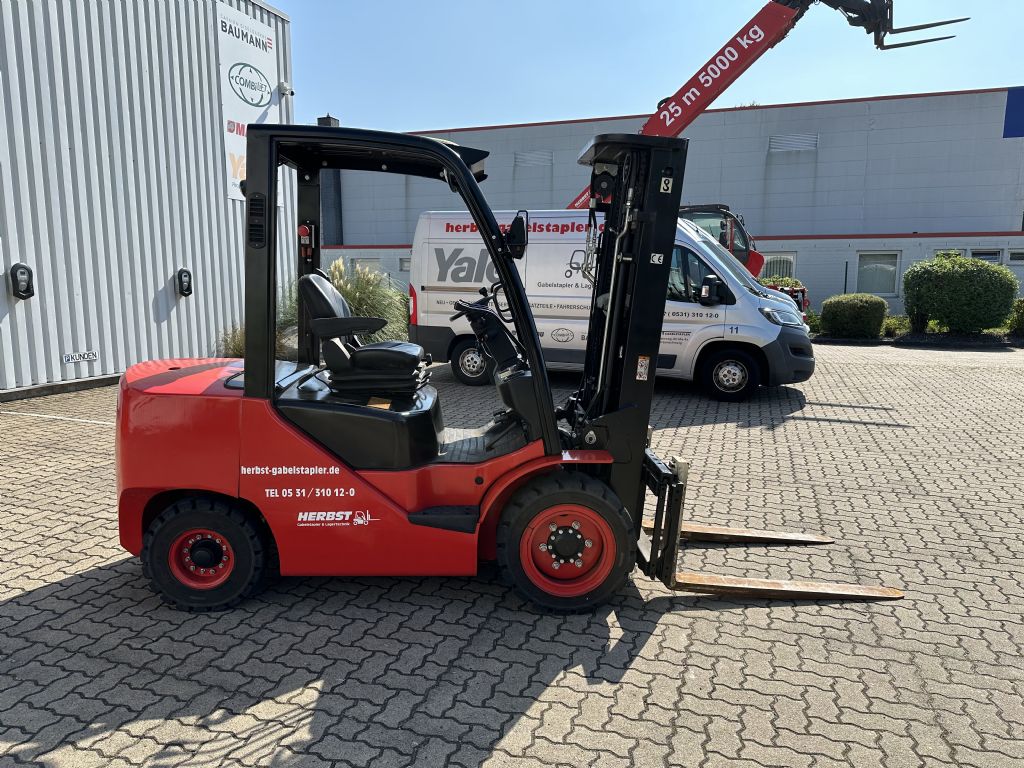 Hangcha-CPCD30-XW56F-Dieselstapler-www.herbst-gabelstapler.de Hangcha-CPCD30-XW56F-Dieselstapler-www.herbst-gabelstapler.de