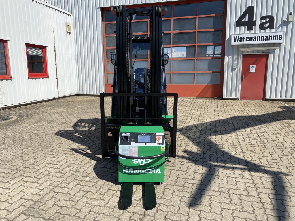 Hangcha-CPD35-XD4-SI21 Lithium-Elektro 4 Rad-Stapler-www.herbst-gabelstapler.de Hangcha-CPD35-XD4-SI21 Lithium-Elektro 4 Rad-Stapler-www.herbst-gabelstapler.de
