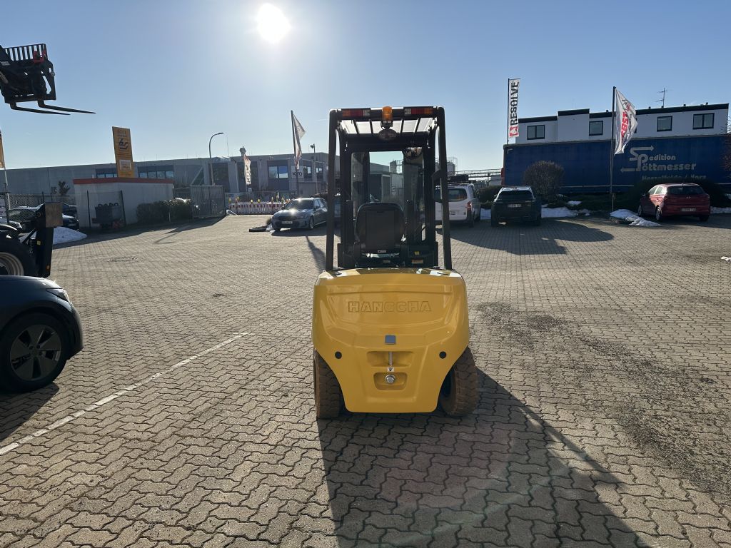 Hangcha-CPD30-XEY2HA-SI-Elektro 4 Rad-Stapler-www.herbst-gabelstapler.de