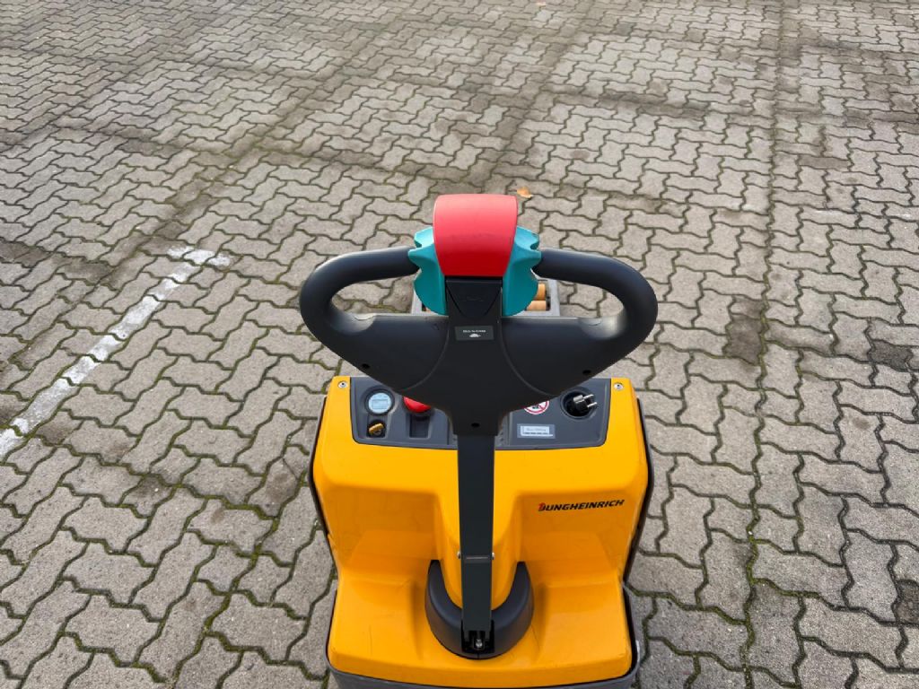 Jungheinrich-EJEM13-Niederhubwagen-www.herbst-gabelstapler.de