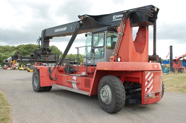 Empty Container Reachstacker-Kalmar-DRD100-52-S6