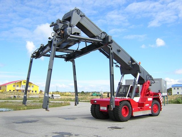 Reach-Stacker portacontenedores vaco-Belotti-B36