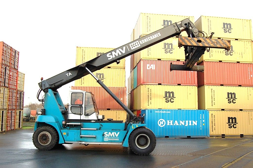 SMV SC108TB6 Leercontainer Reachstacker www.hinrichs-forklifts.com