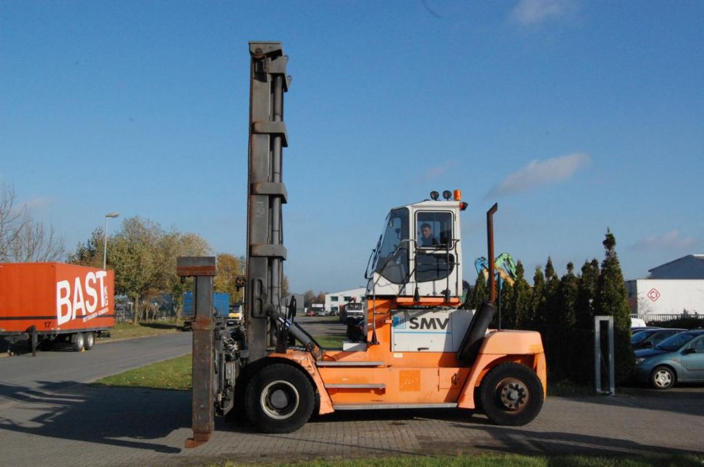 SMV SL4ECA Leer Containerstapler www.hinrichs-forklifts.com