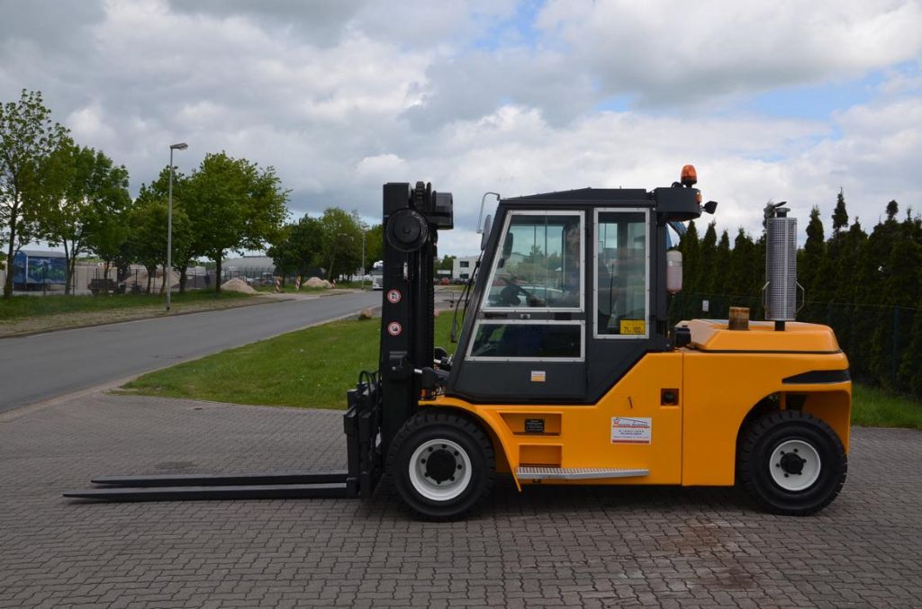 Jungheinrich DFG690 Heavy Forklifts www.hinrichs-forklifts.com