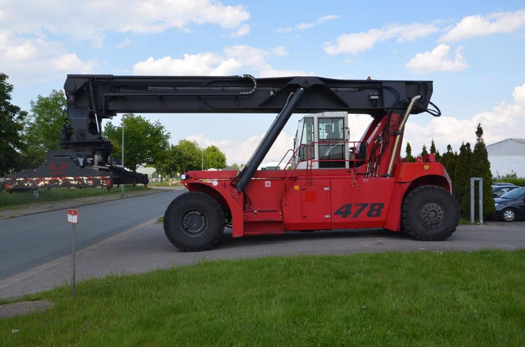 Reach-Stacker portacontenedores lleno-CVS Ferrari-F478