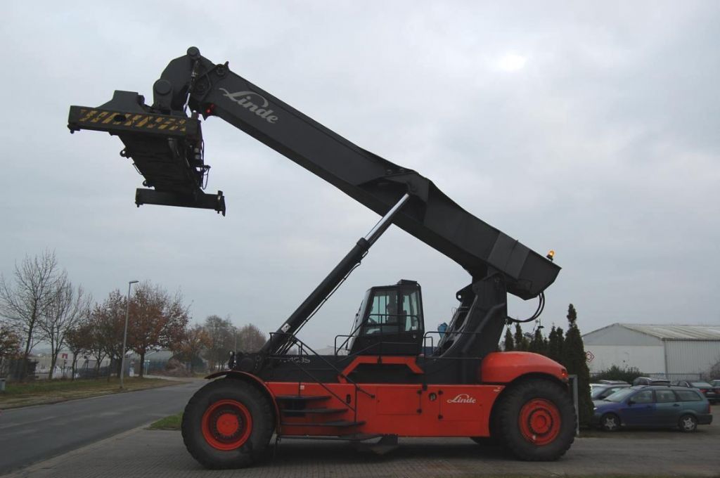 Linde C4535TL Full-container reach stacker www.hinrichs-forklifts.com