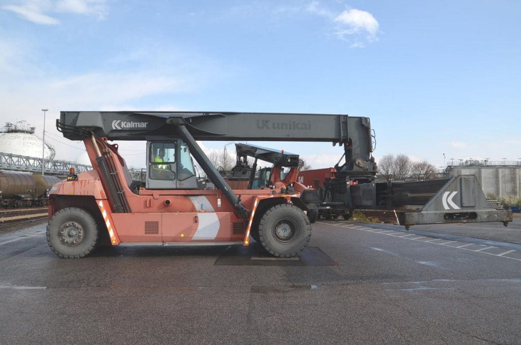 Kalmar DRF420-60S5 Full-container reach stacker www.hinrichs-forklifts.com