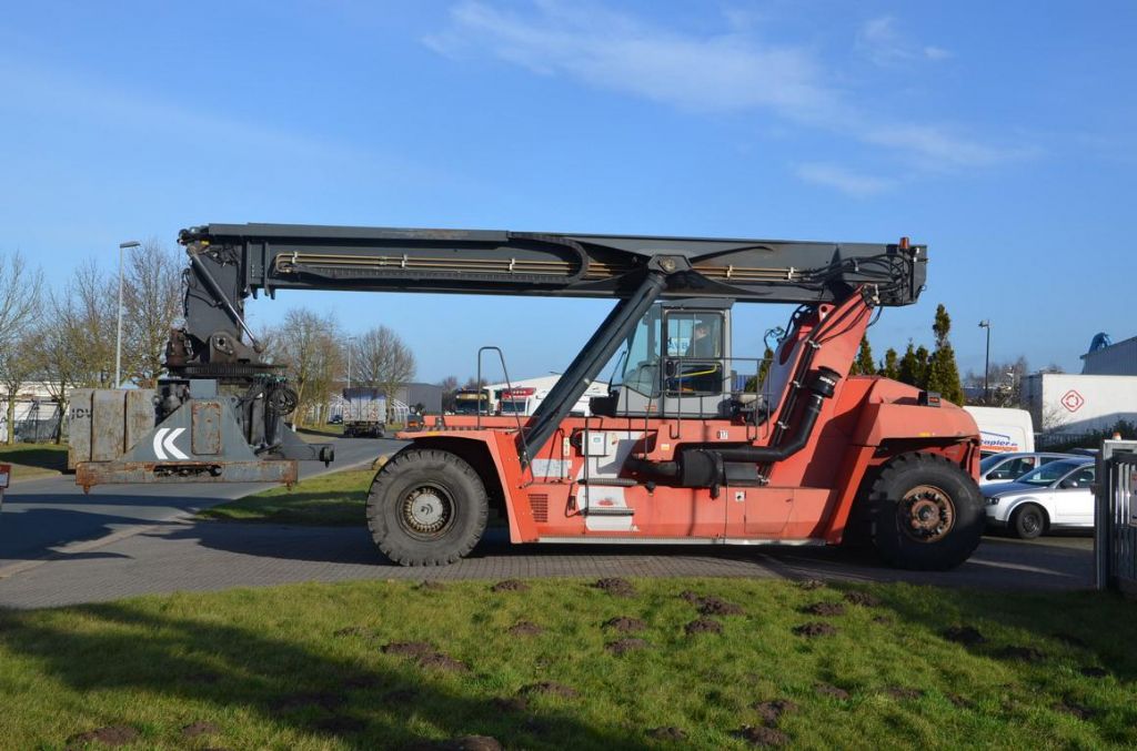 Reach-Stacker porte-conteneur plein-Kalmar-DRF420-65S5