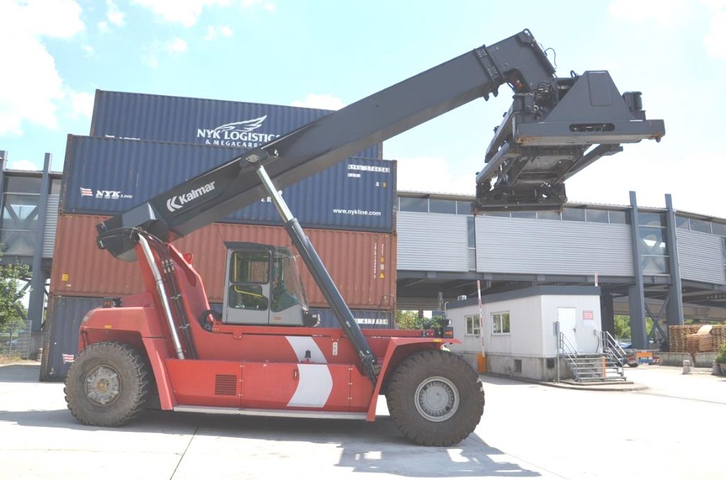 Kalmar DRF400-60C5 Full-container reach stacker www.hinrichs-forklifts.com