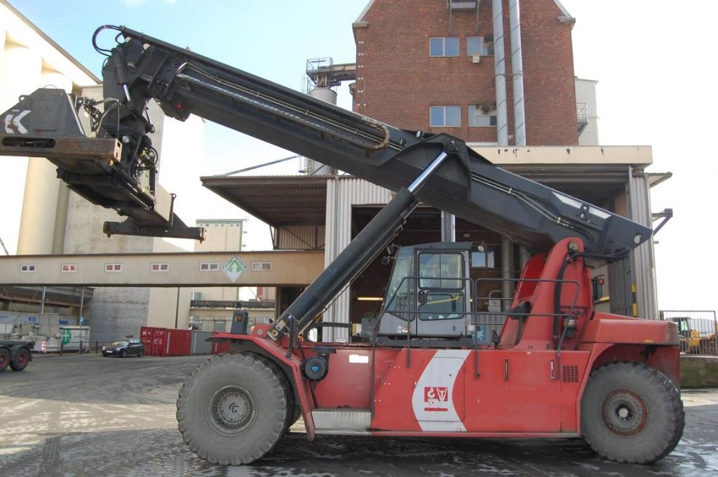 Kalmar DRS4531-S5 Full-container reach stacker www.hinrichs-forklifts.com