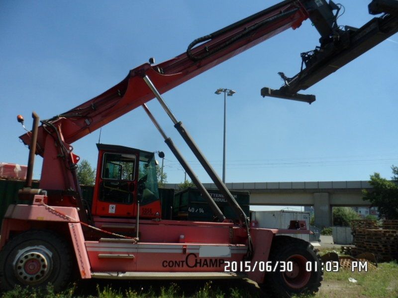 Kalmar DRD100-52S6 Empty Container Reachstacker www.hinrichs-forklifts.com