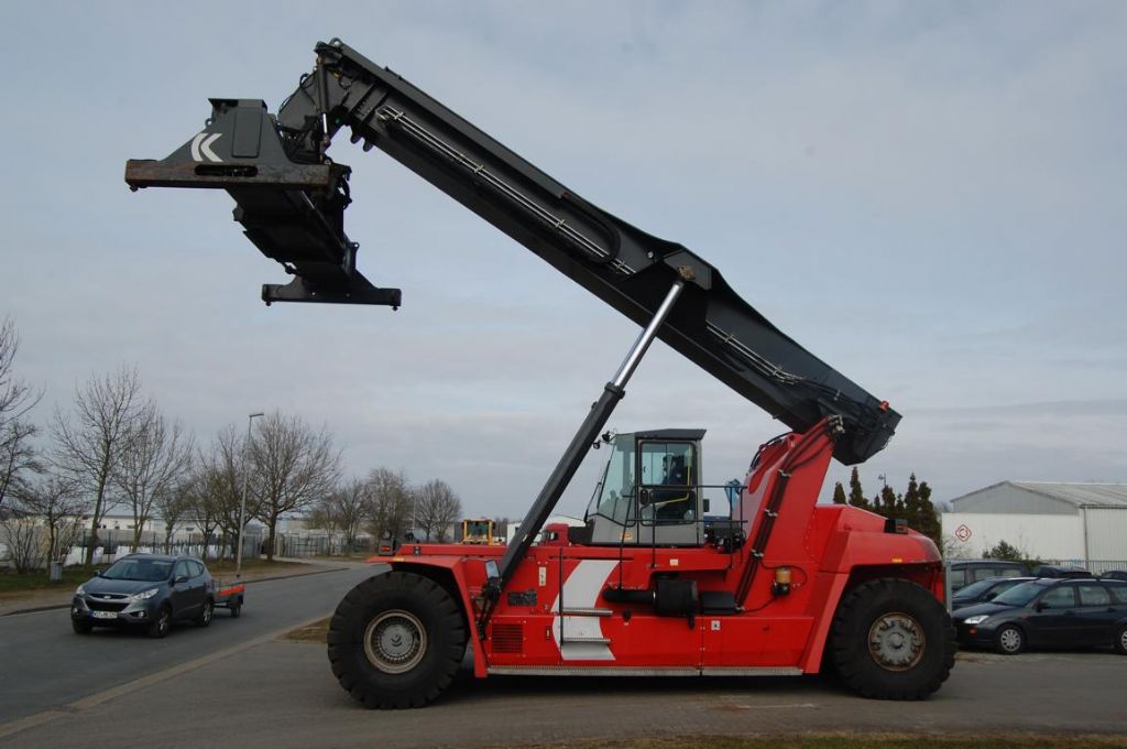 Kalmar DRF450-65S5L Vollcontainer Reachstacker www.hinrichs-forklifts.com