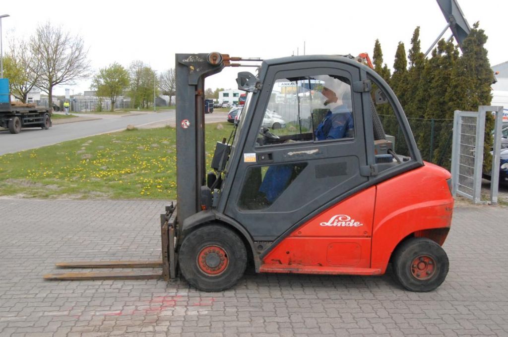 Carrello elevatore Diesel-Linde-H35D