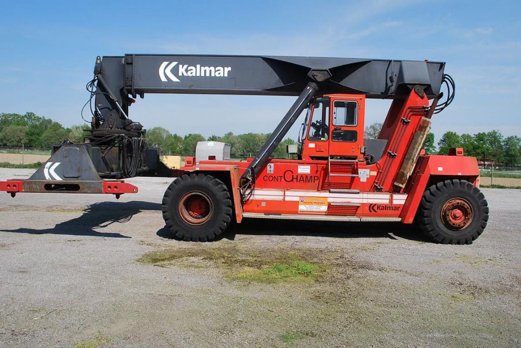 Kalmar DC4561SRS4 Full-container reach stacker www.hinrichs-forklifts.com