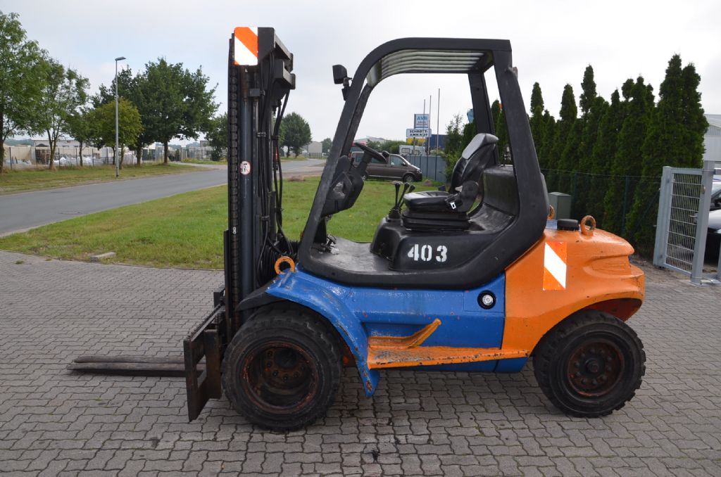 Carrello elevatore Diesel-Linde-H45D-03