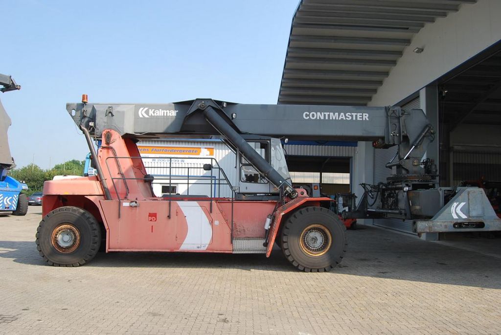 Kalmar DRS4531S5 Full-container reach stacker www.hinrichs-forklifts.com