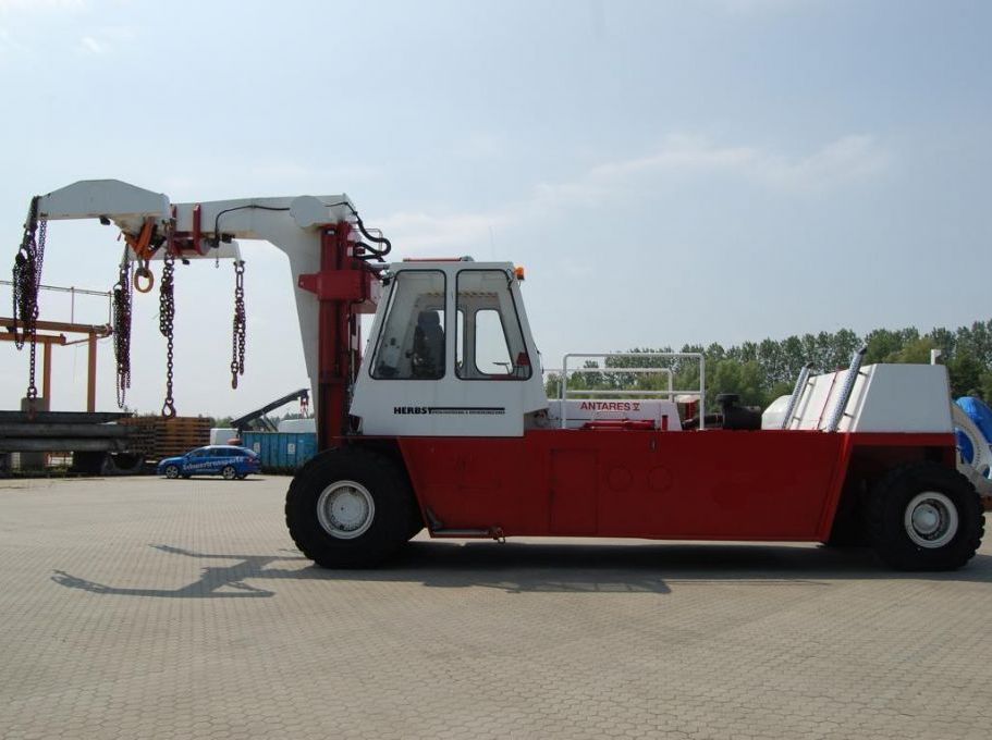 Herbst - ATAIR HFH ATAIR IX D620 Schwerlaststapler - Diesel www.hinrichs-forklifts.com